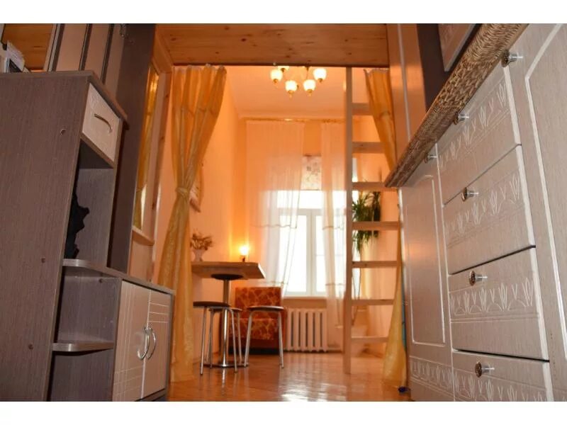 две комнаты в коммуналке. двухуровневая студия 22 кв. суточные квартиры в улан удэ. переделка комнаты в коммуналке. две комнаты в коммуналке.