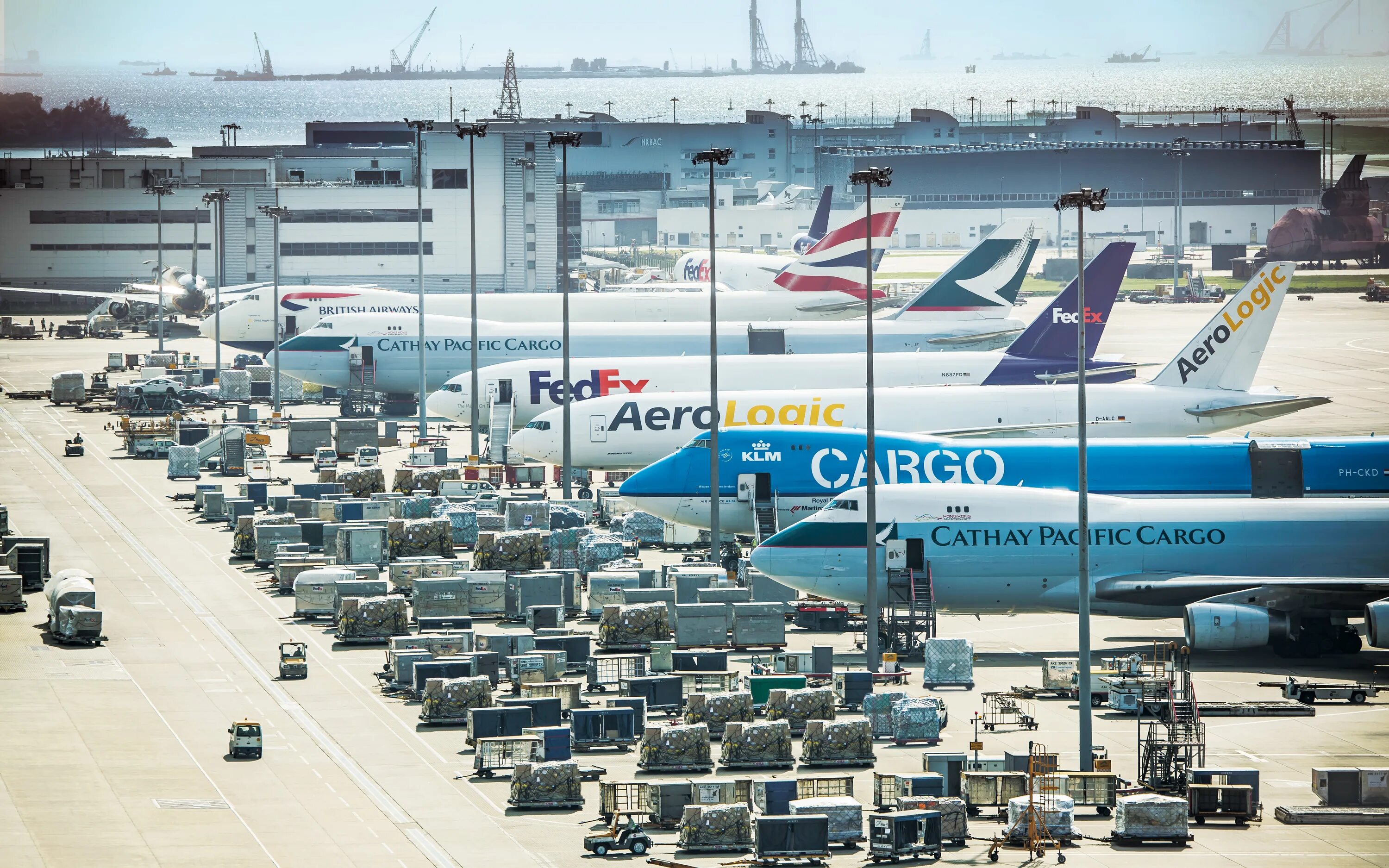 Hong Kong Air Cargo. Грузовой аэропорт Гонконга. Гонконг Интернешнл аэропорт. Аэропорт карго. Грузовой аэропорт телефон