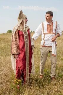 Традиционная одежда женщин и мужчин