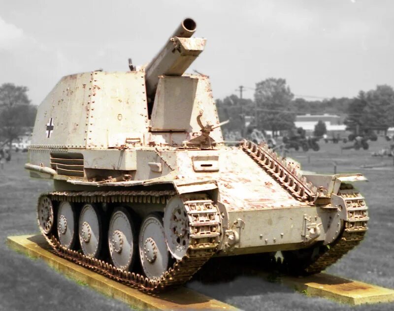 Немецкие артиллерийские танки. Грилле самоходка. Немецкая САУ Грилле. Немецкое 150-мм самоходное орудие «Грилле» SD.KFZ.138/1. Sturmpanzer 38 t Grille.
