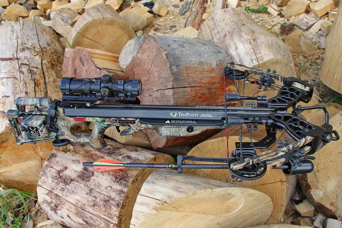 охотник с арбалетом. 5. лук-рогатка falcon slingbow. охотник с луком. охотничий арбалет.