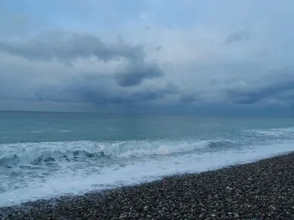Черное море в адлере сейчас