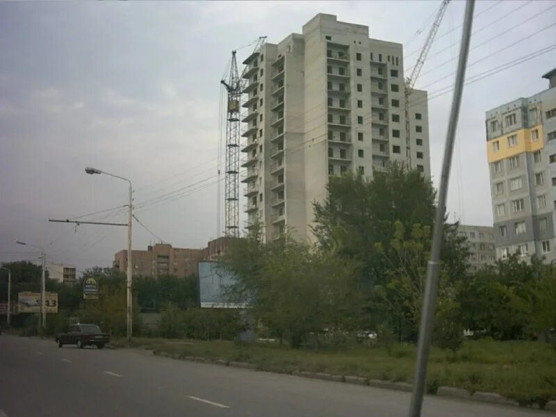 Остановка малиновского. Пересечение стачки малиновского. Стачки малиновского. Угол стачки и малиновского. Малиновского 23 ростов на дону.