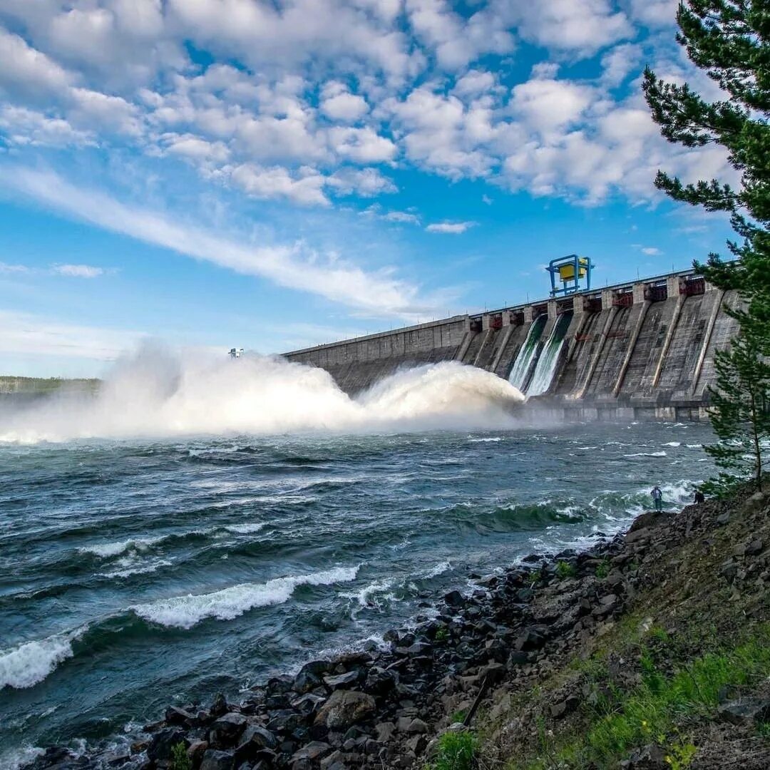 Усть илимск плотина гэс. Гэс усть илимск. Усть-илимск гэс. Усть илимск гидроэлектростанция. Усть-илимск гэс.