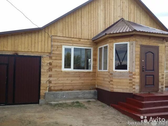 Авито дом купить улан. Дом в Абакане. Благоустроенный дом в Улан-Удэ. Благоустроенный дом в Минусинске. Дом на Мелькомбинате.