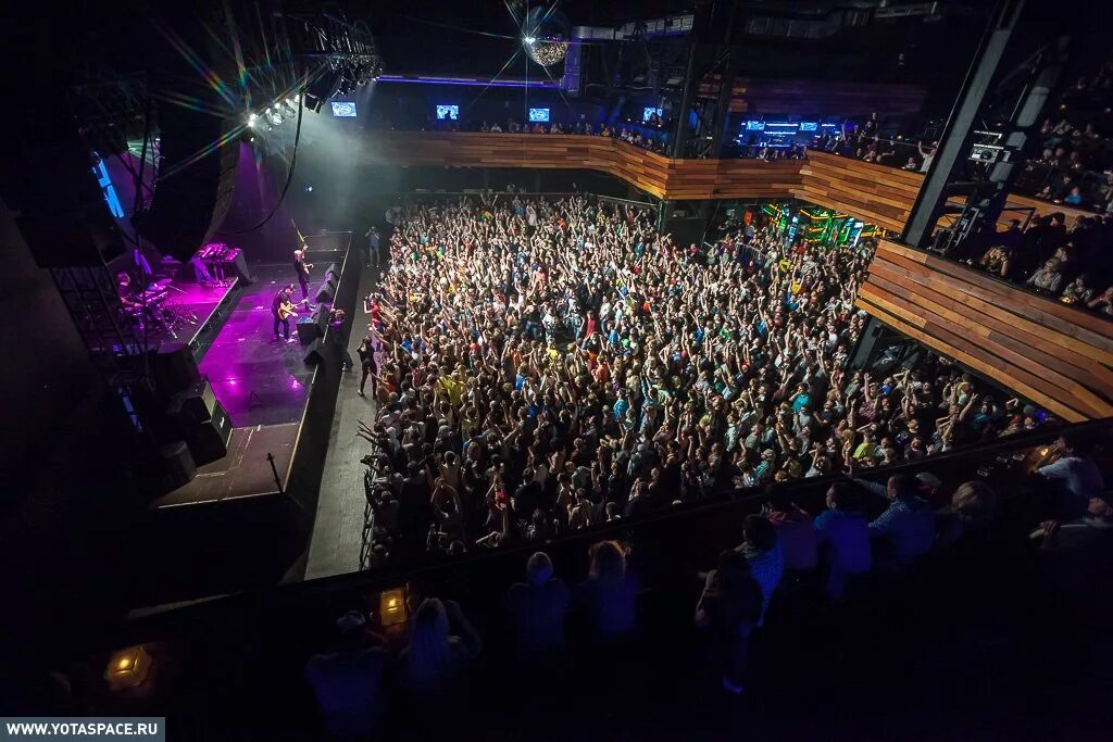 Клуб на орджоникидзе. ГЛАВCLUB Green Concert Москва. Главклуб Москва Орджоникидзе. Орджоникидзе 11 Москва Главклуб. ГЛАВCLUB Москва Орджоникидзе ул., 11.