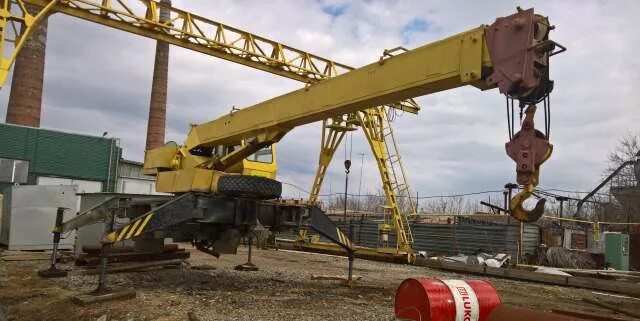 Автокран ульяновец мкт-25. Стрела ивановец 25т. Автокран palfinger sany stc550t. Крановая стрела кс ивановец. Кран мкт 25.