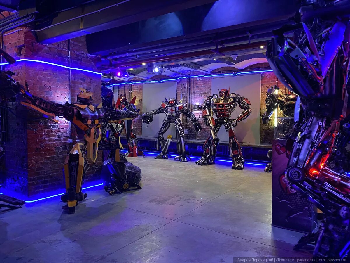 музей восстание машин текстильщики. музей трансформеров в москве. музей трансформеров в текстильщиках. музей трансформеров в москве. музей восстания машин в москве текстильщики.