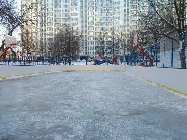 Каток район Раменки. Каток на Мичуринском проспекте. Мичуринский проспект 17 к2 каток. Ул.Раменки 9 к.4. Мичуринский проспект 4 корп 3