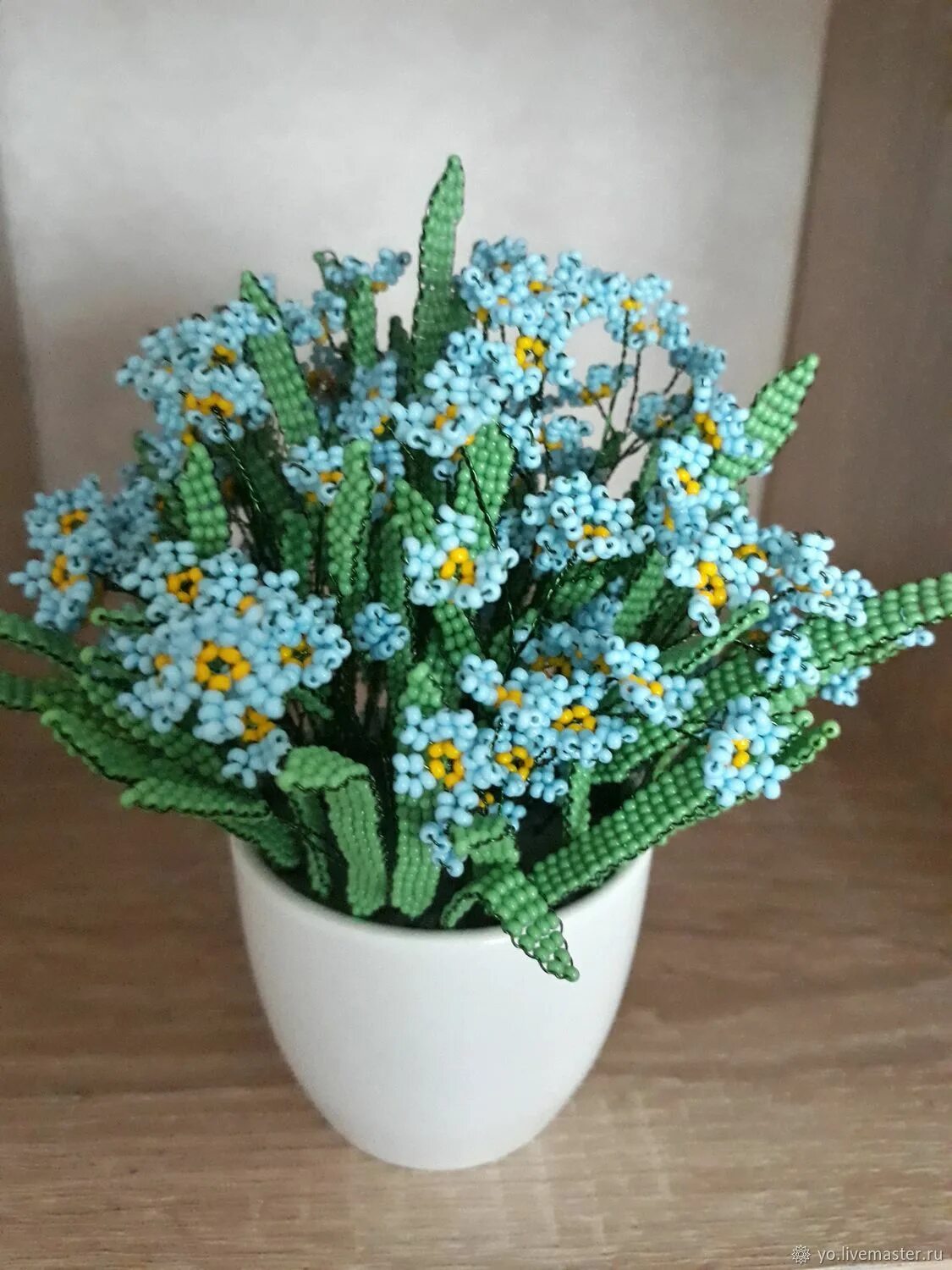 Цветы бисер незабудка. Бисероплетение незабудки. Цветы бисер незабудка. Цветы бисер незабудка. Незабудки из бисера.