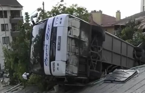 Турция автобус с туристами перевернулся сегодня