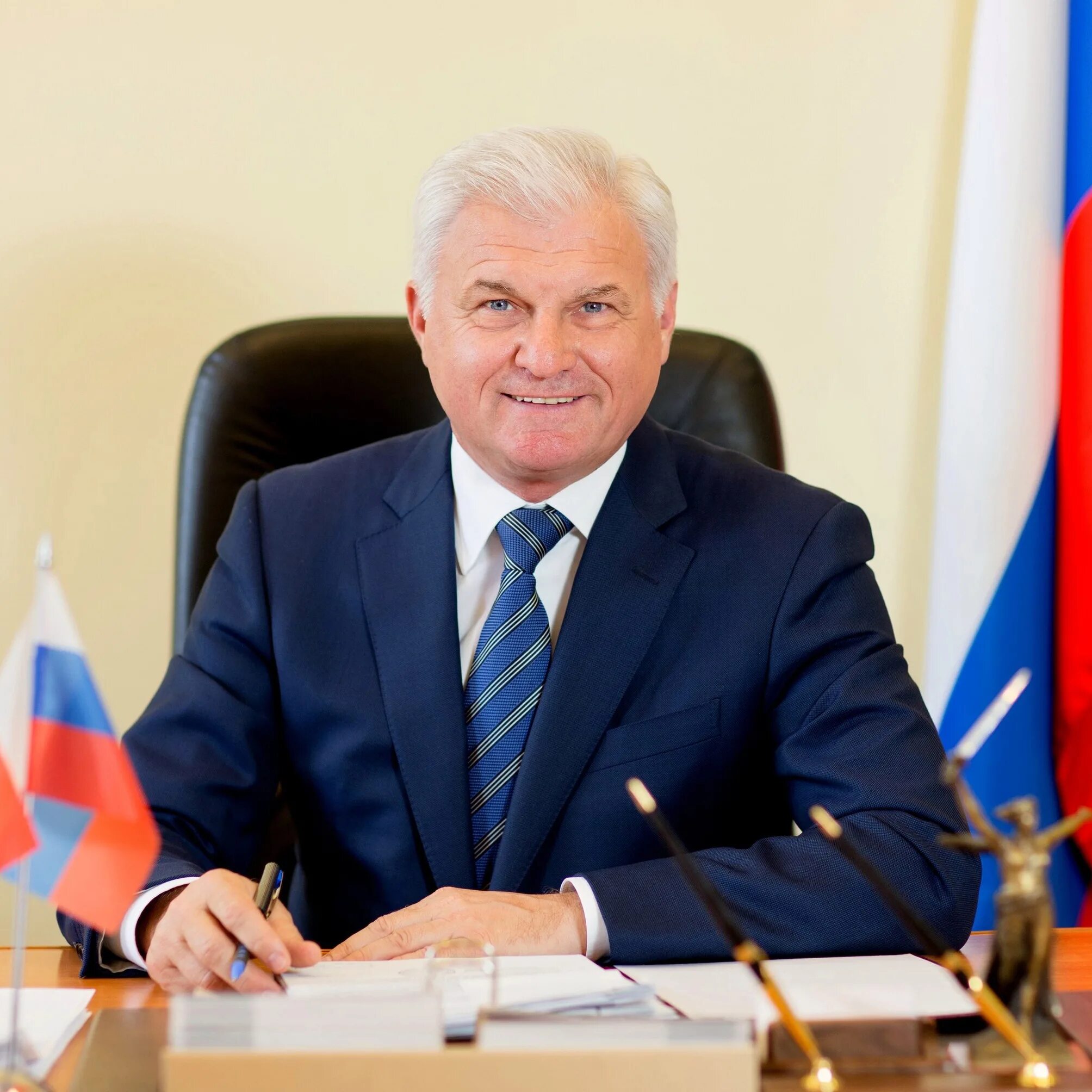 Н д плотниковым