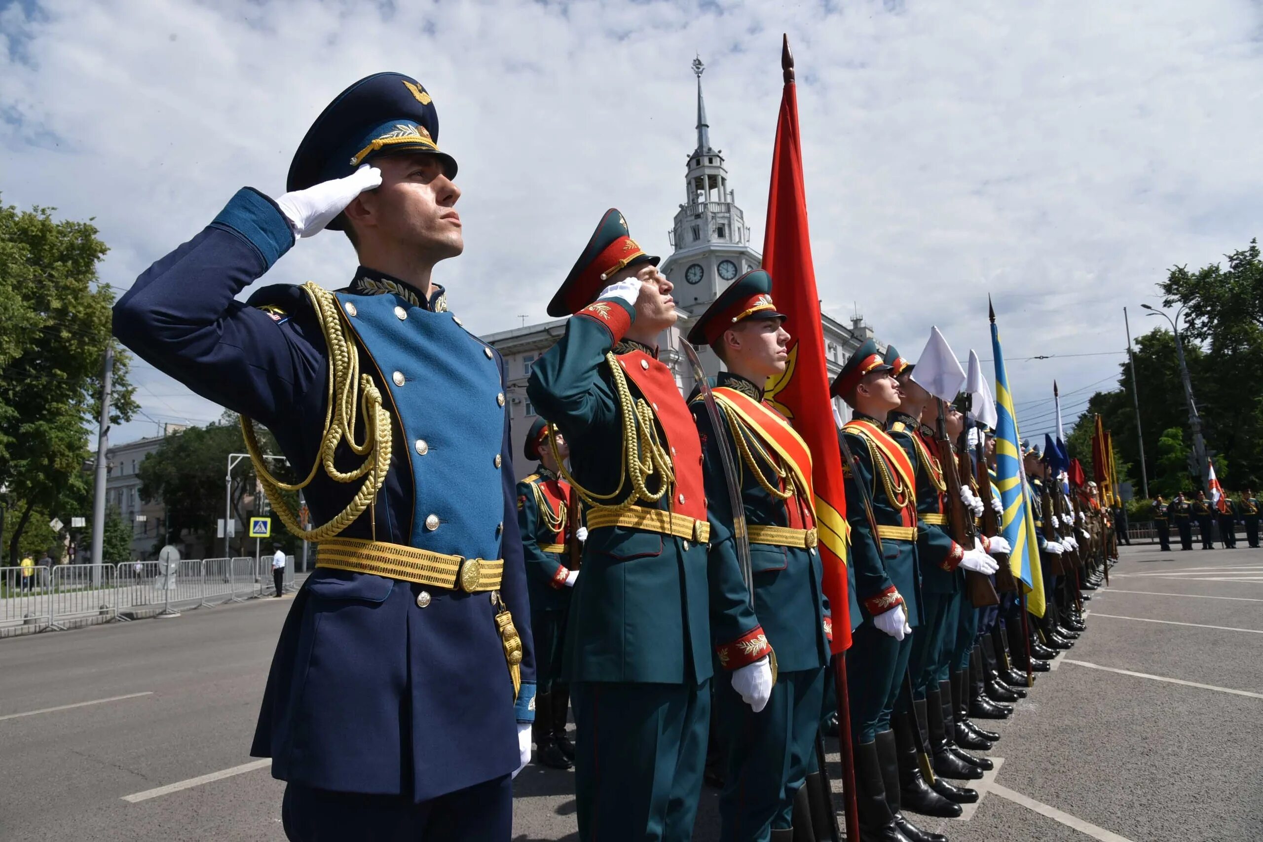 Генеральная репетиция парада. 23 Февраля парад. Парад на 23 февраля в Москве. Генеральная репетиция парада в Москве. Gfhfl YF 23 atdhfkz d vjcrdf.