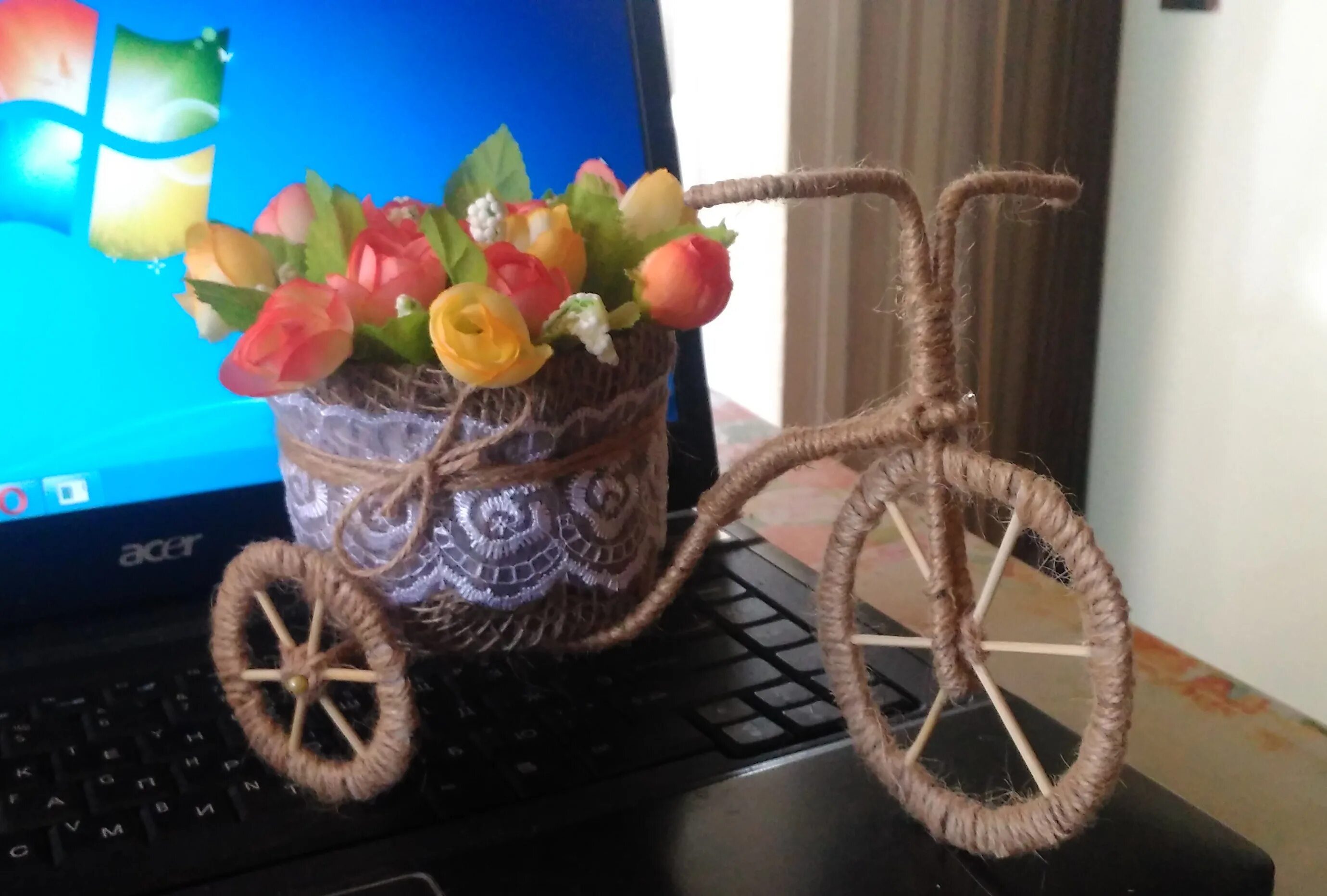 Поделка мой друг велосипед. Велосипед из шпагата. Велосипед кашпо для цветов. Велосипед из джута. Декоративный велосипед из шпагата.