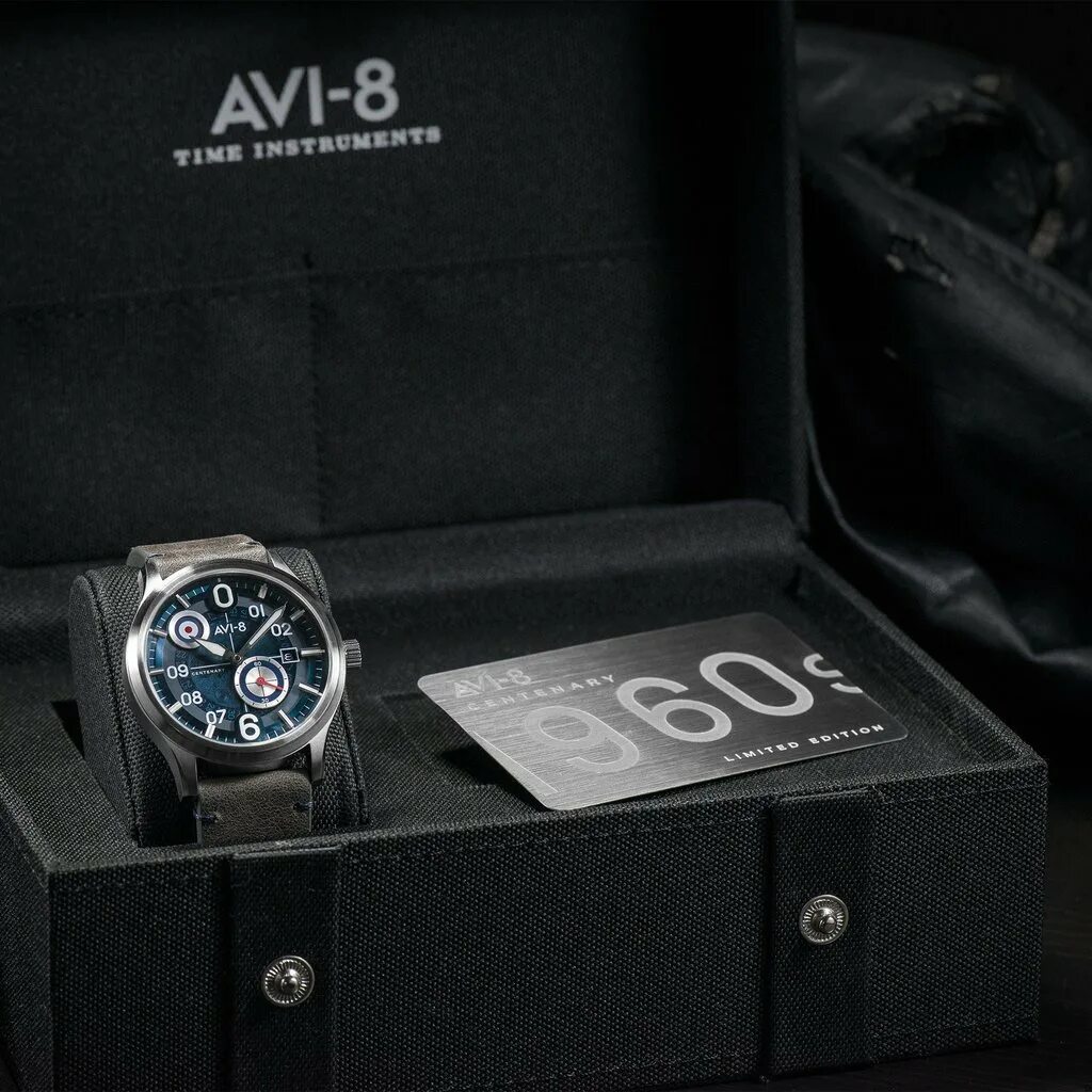 Часы avi 8. Часы наручные avi-8 av-4060-02. Наручные часы avi-8 av-4060-03. Линейка часов avi-8 модели 4080.