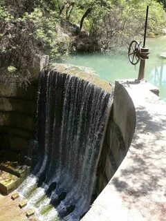 Вода на греческом