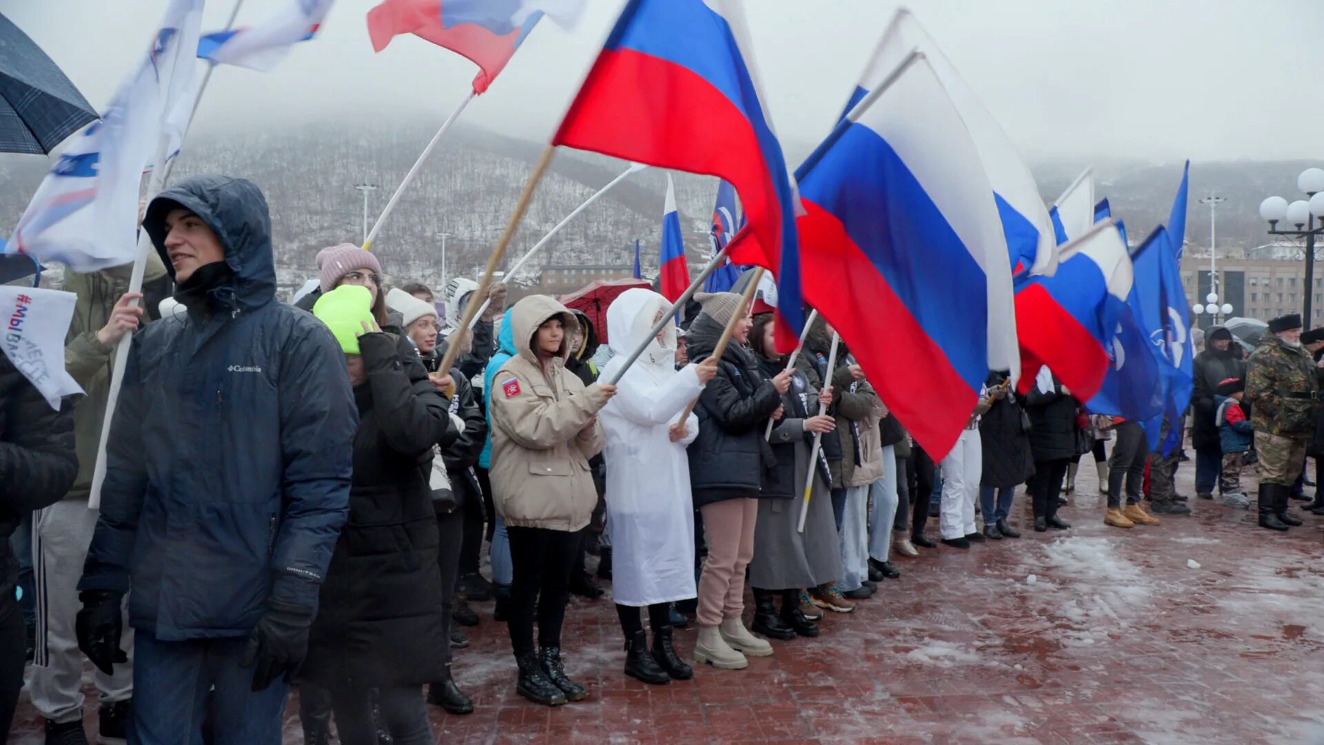 Митинг Камчатка. Празднование дня народного единства. Гуляния в честь дня народного единства. Россия человек.