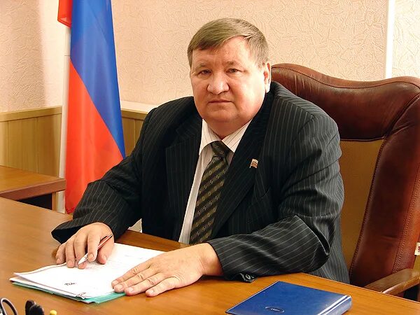 ткаченко владимир николаевич апанасенковский. заместитель главы администрации апанасенковского района. глава администрации ставропольского района самарской области. семенов дмитрий юрьевич заместитель главы города ставрополя. ульянченко иван иванович.