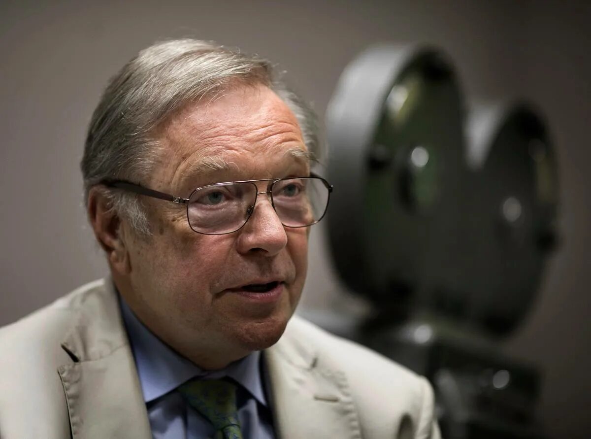 Кшиштоф занусси фото. Кшиштоф. Занусси режиссер. Кшиштоф занусси золотой лев. Кшиштоф занусси.