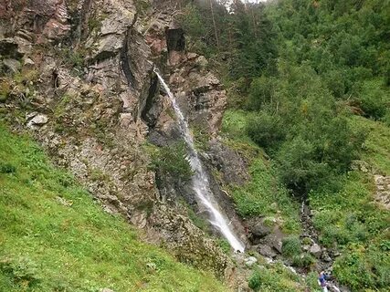 Баритовый водопад