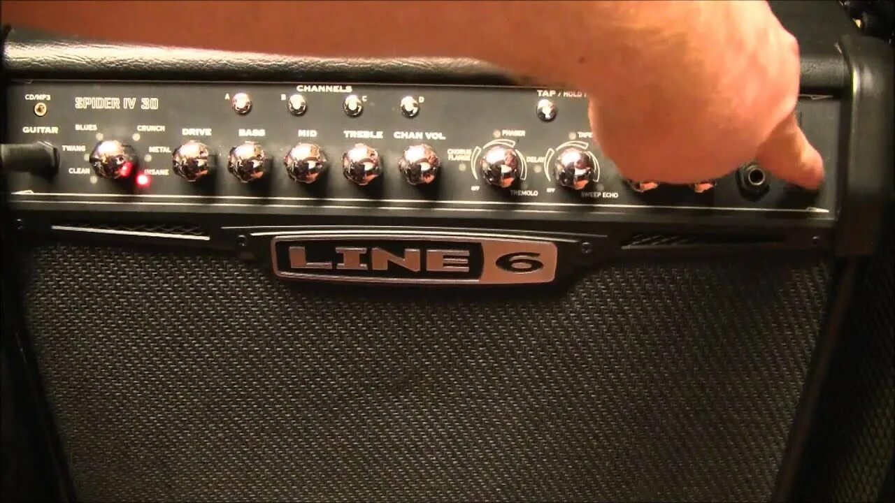Лайн 6 спайдер 3. Line 6 spider. Моделирующий комбик line6. Line 6 iv 15. Micro spider line6 акустическая гитара.