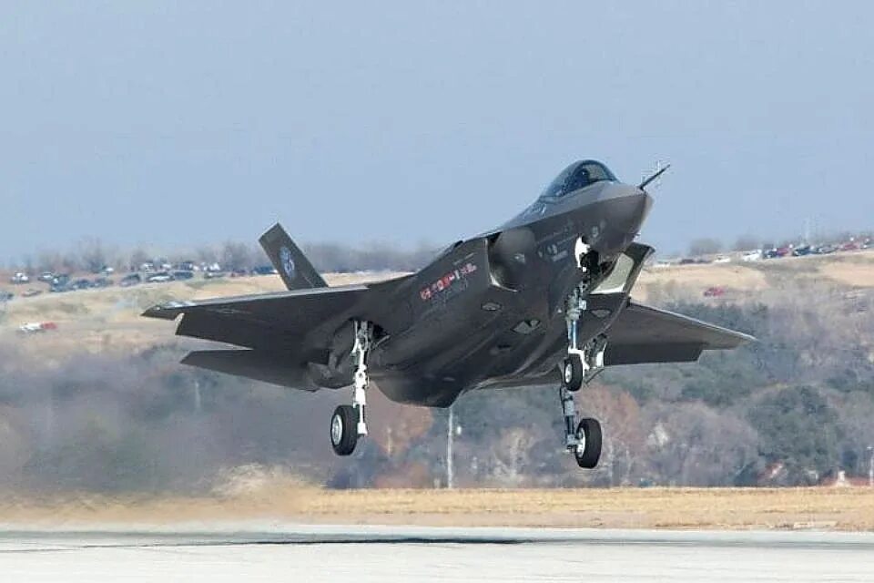 Сколько f35