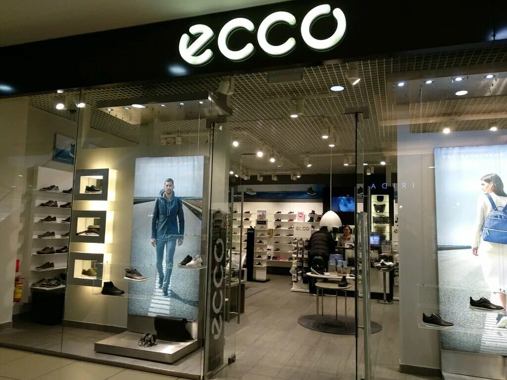 Ecco магазин. Магазин ecco обувь. Магазины ecco в москве адреса. Магазин ecco обувь. Самый большой магазин ecco в москве.