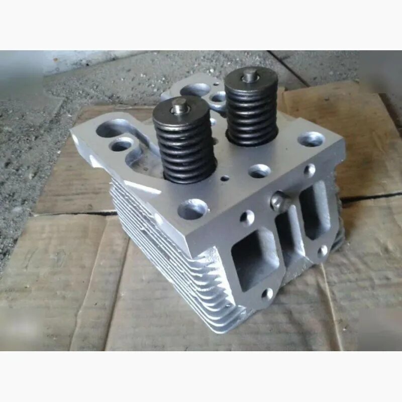 Головка гбц т 40. 245-1003012-б2. Головка блока цилиндров мтз 82. Головка блока цилиндра уралец 180. Головка блока цилиндров трактора.