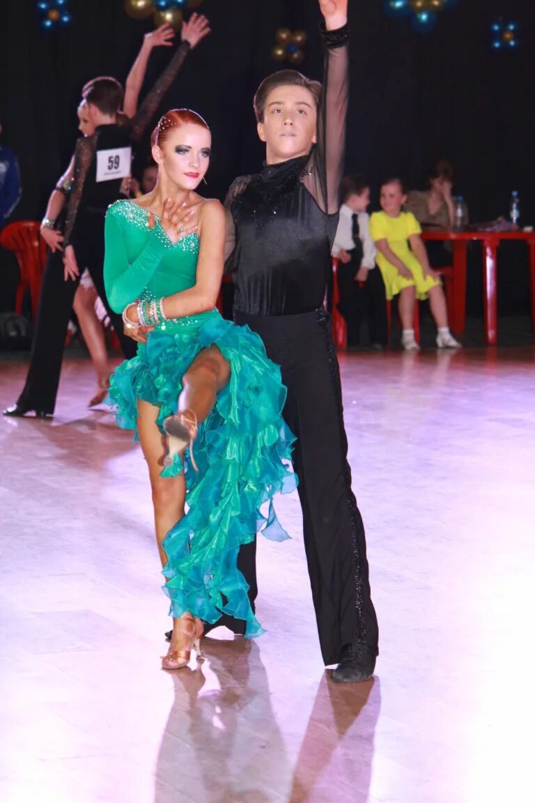 Юниоры 2 бальные танцы латина. Платье латина юниоры 2. Платье латина ю2 костюмер. Платье латина юниоры 2 костюмер. Платье латина ю2 черное.