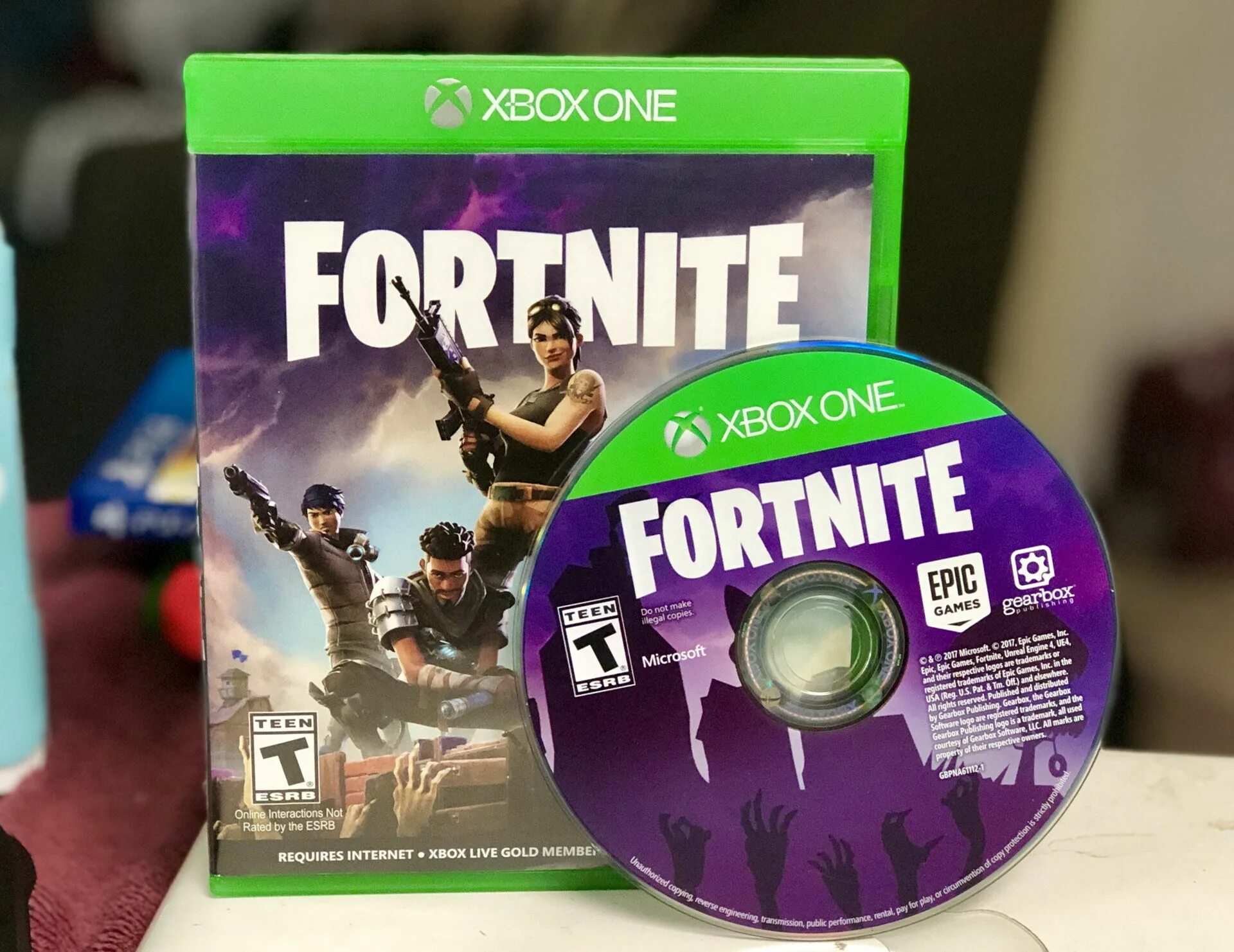 Код игры икс бокс. Диск Fortnite на Xbox 360. Диск ФОРТНАЙТ на Икс бокс 360. Приставка Xbox 360 диск ФОРТНАЙТ. Диски для иксбокс 360 ФОРТНАЙТ.