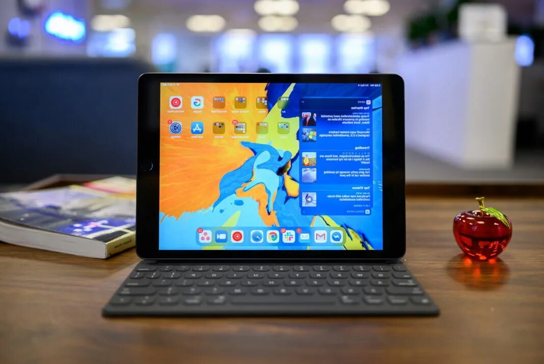 Планшеты рейтинг лучших. Apple IPAD 10. IPAD 10.2. Планшетный ПК Apple IPAD 10.2 2019. Айпад 10 2 дюйма.