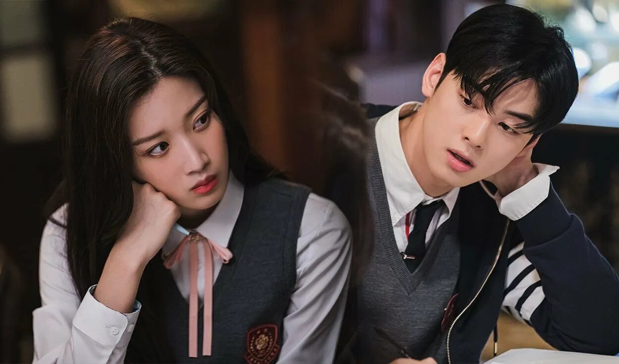 True дорама. True Beauty дорама 2020. Мун га ён и Чха Ын у. Cha Eun Woo Moon ga young.