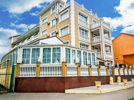Золотой лев феодосия