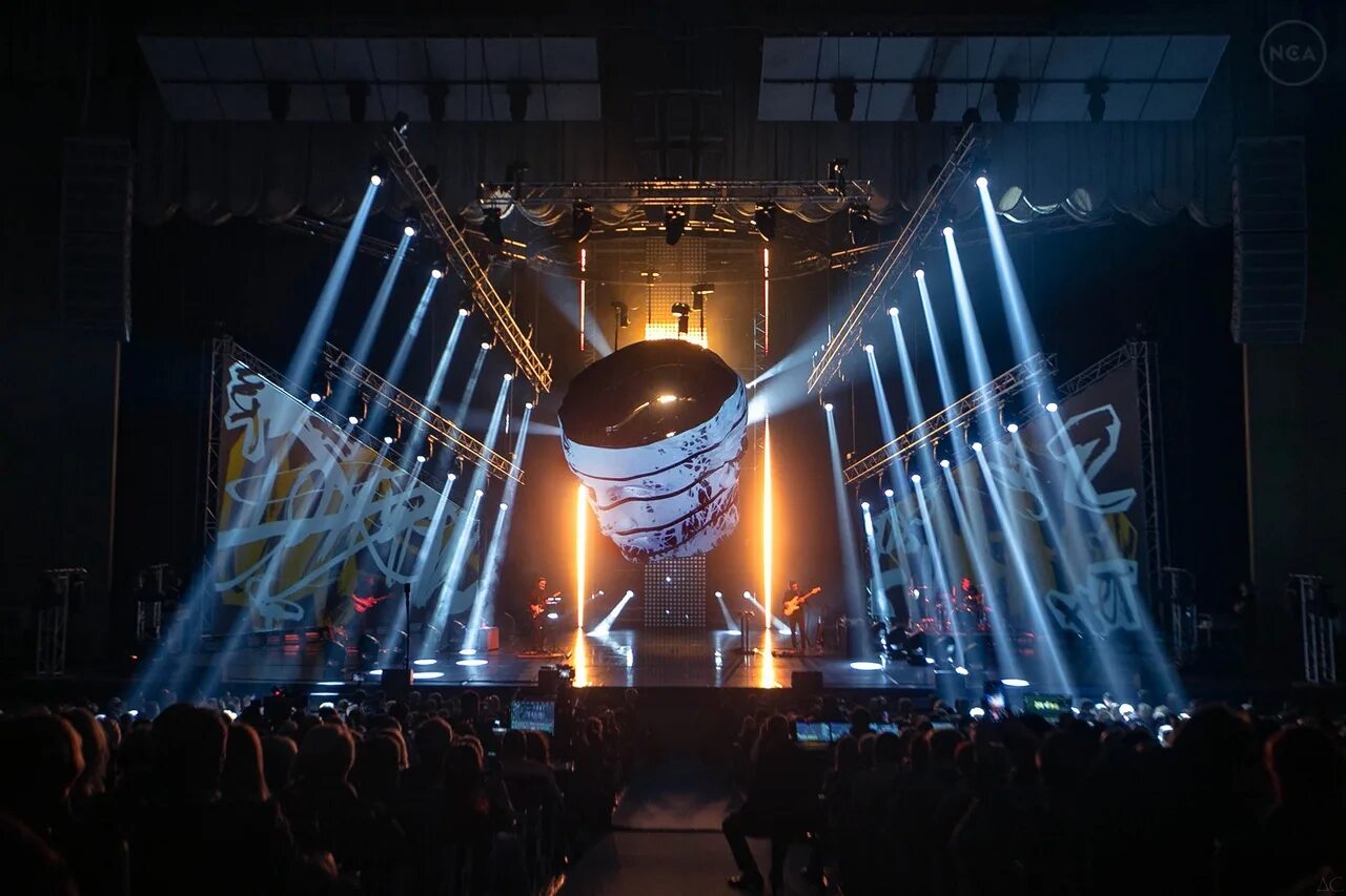 Фестиваль классической музыки калининград. Ансамбль новороссия. Концерт пятерки. Концерт five finger death punch москва 2023. Кантата световое шоу калининград.