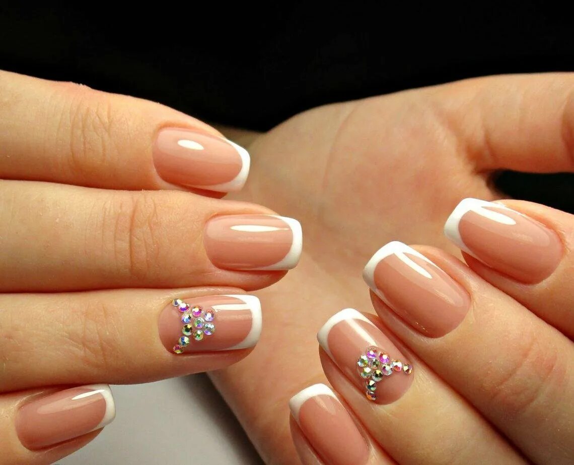 Фото френча на ногтях 2024. Френч классический. Красивый французский маникюр. Фото френча на ногтях 2024. Фото френча на ногтях 2024.