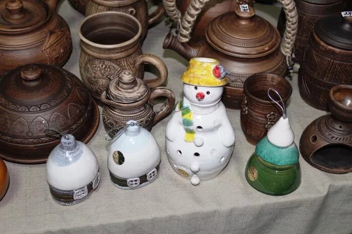 Завод керамики борисовка. Керамика гончарная мастерская. Апулия гротталье центр керамики. Магазинчик керамики стамбул. Керамические изделия для сада.