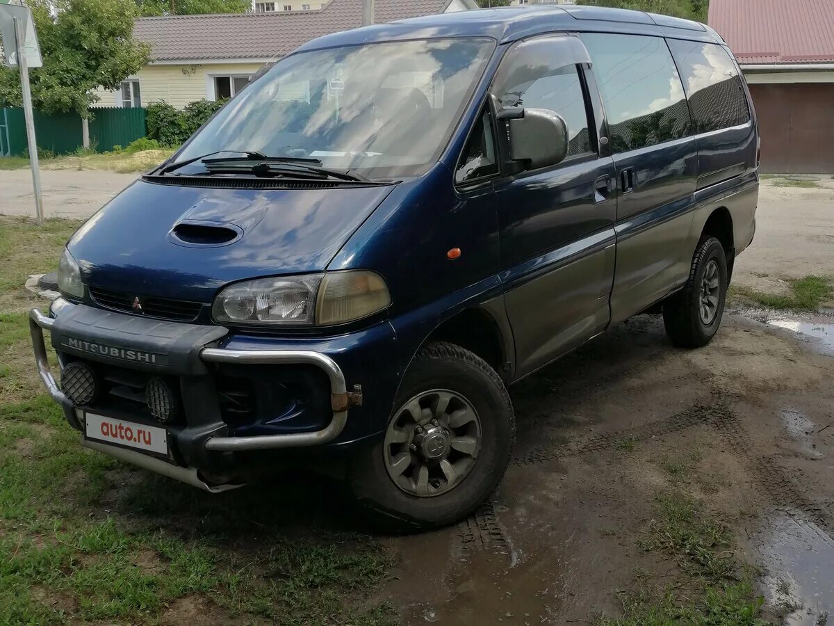 Митсубиси делика бу купить. Митсубиси Делика 1996. Mitsubishi Delica 4 1996. Митсубиси Делика 1996 года. Мицубиси Делика 1.