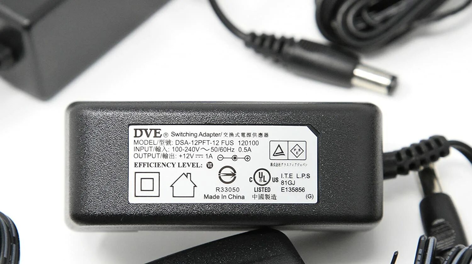 Switching adapter 12v. Dve switching adapter dsa-60w-16 2. input 100-240v 50/60hz. amigo switching adapter 12v 1a. switching adapter model:sapb14522eu.