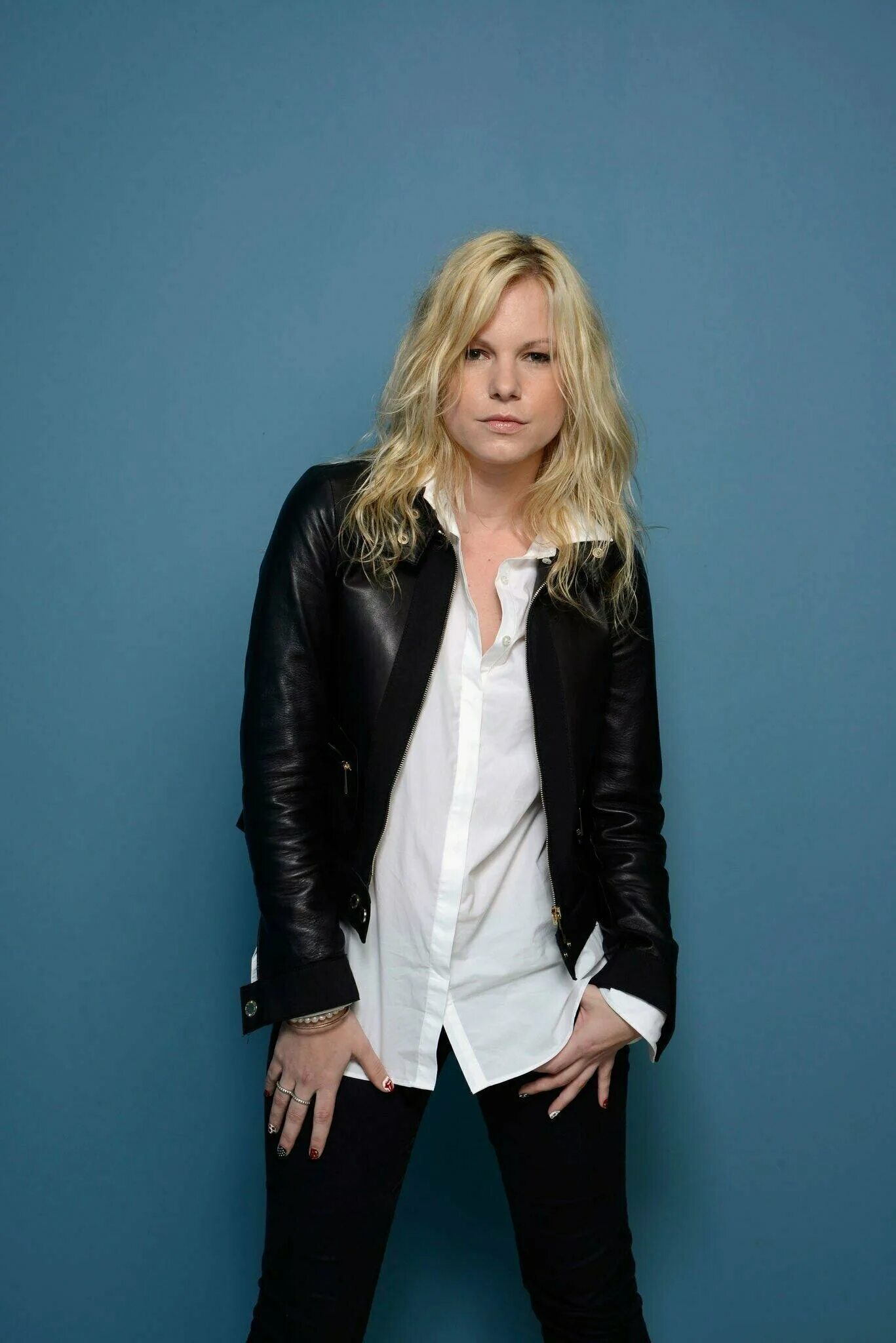 Игнасия алламанд ножки. Игнасия алламанд грудь. Игнасия алламанд ножки. Игнасия алламанд. Игнасия алламанд.