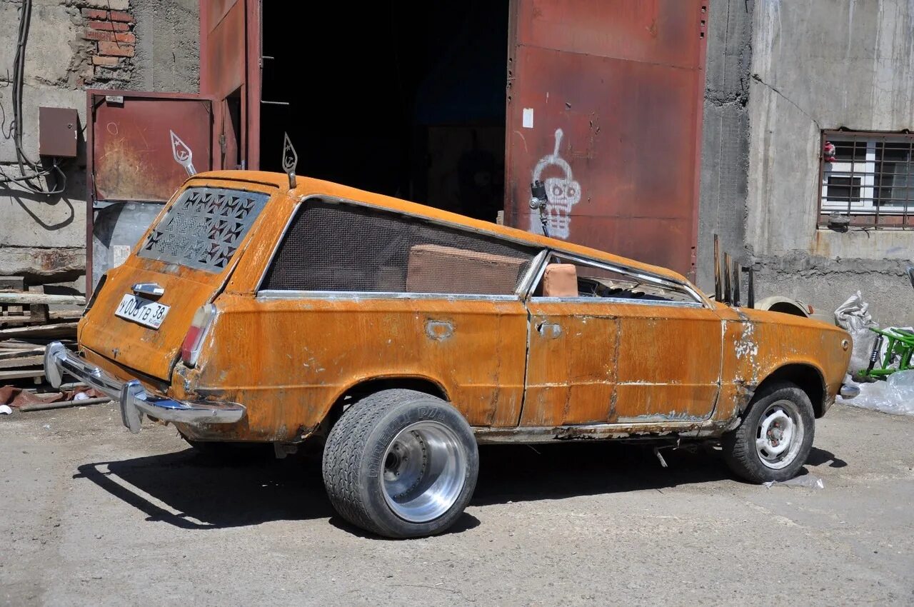 самоделки для ваз 2107. пикап из жигулей ваз 2106. ваз 2106 пикап турист. ваз 2104 пикап дрифт. самодельные жигули.