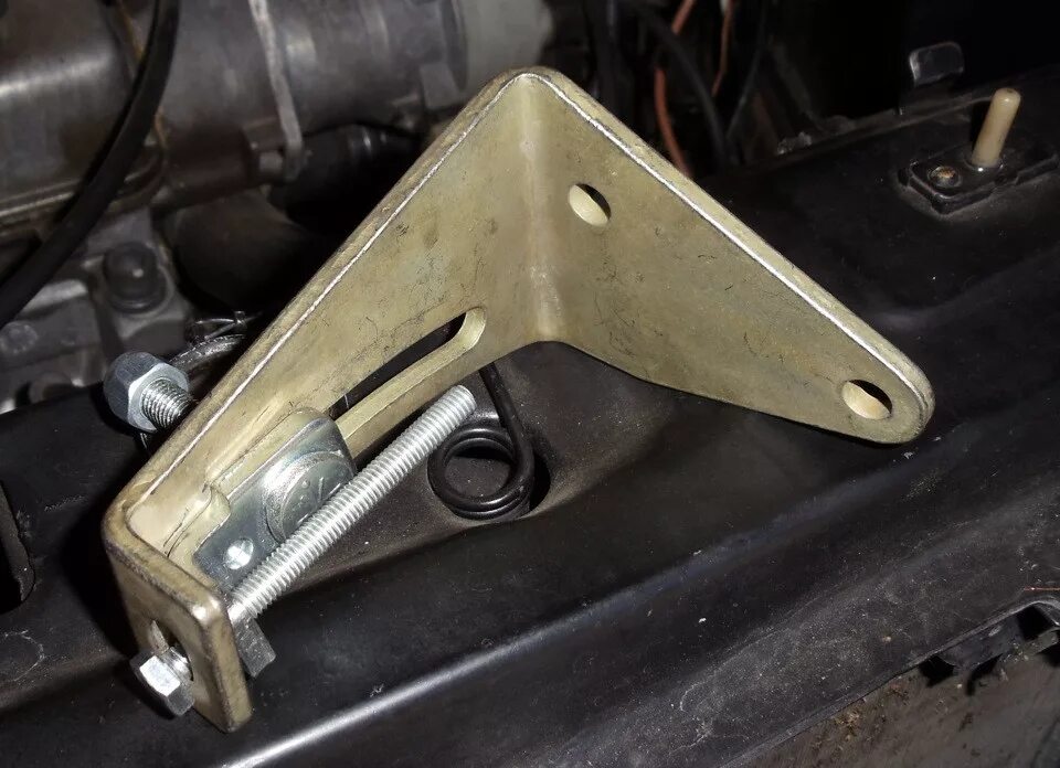 Натяжитель ремня генератора ваз. Натяжение ремня генератора ваз 2110 8 клапанов. Натяжитель ремня генератора ваз. Натяжитель ремня генератора ваз. Натяжитель ремня генератора ваз.