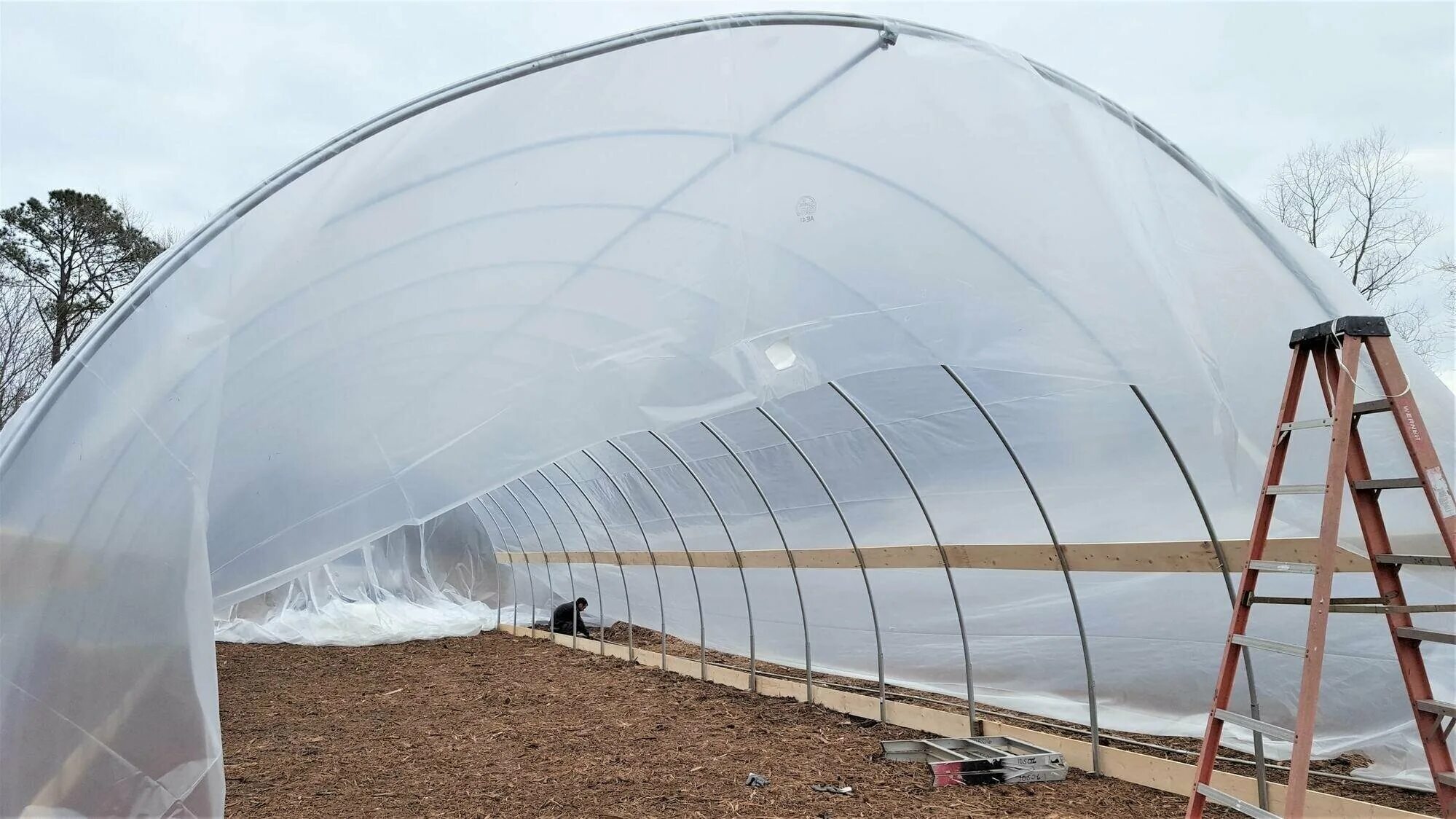 Пленка для теплиц розница. Теплица 3х4 м пленка 135г/м2 big Walkin Greenhouse. Полиэтилен UV for Greenhouse. Теплица 200 микрон. Парник Greenhouse т-21.