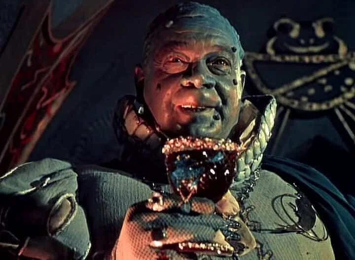 Министр из сказки королевство кривых. Королевство кривых зеркал абаж. Министр из сказки королевство кривых. Королевство кривых зеркал фильм 1963 абаж. Королевство кривых зеркал жаба абаж.