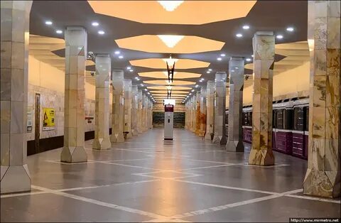 Станция метро дата