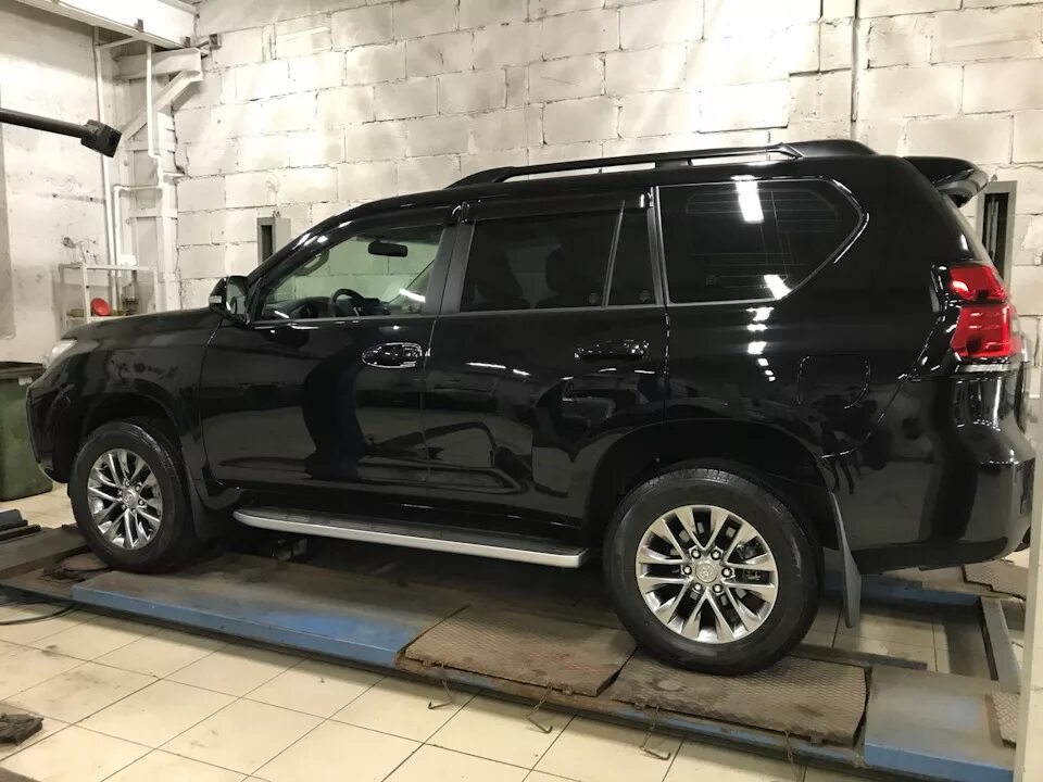 Диски 18 прадо. Диски r20 на тойота прадо 150. Прадо 150 r18 черный. Диск литой для toyota land cruiser prado 150. Toyota prado 150 r18.