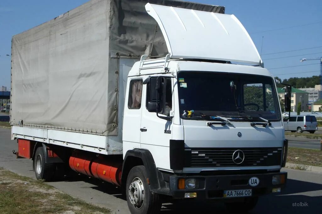 Купить б/у Mercedes-Benz 1320 дизель в Москве: зелёный фургон 1987 года на Авто.