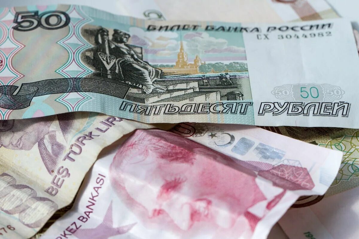 Lira ruble. Лиры в рубли. Турецкий рубль. Турция рубли. Турецкая монета 1.