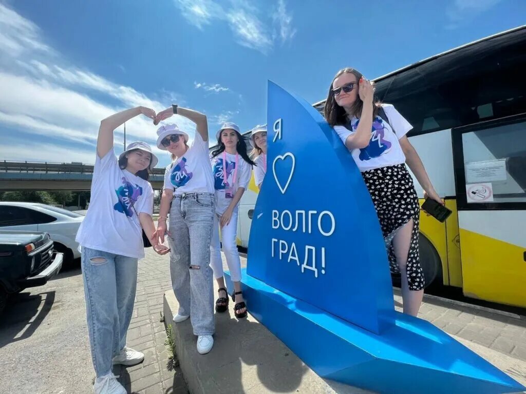 стартовал фестиваль молодежи. фестиваль молодёжи в волгограде. молодежный фестиваль. стартовал фестиваль молодежи. всемирный фестиваль молодежи сочи.