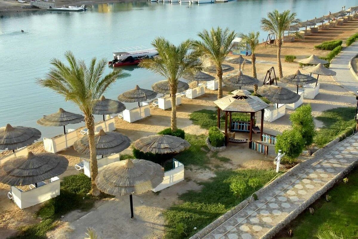 Panorama bungalows resort 4*. Panorama bungalow 4. Отель панорама бунгало резорт эль гуна. Panorama bungalow 4. Египет эльгуна отель панорама бунгало.