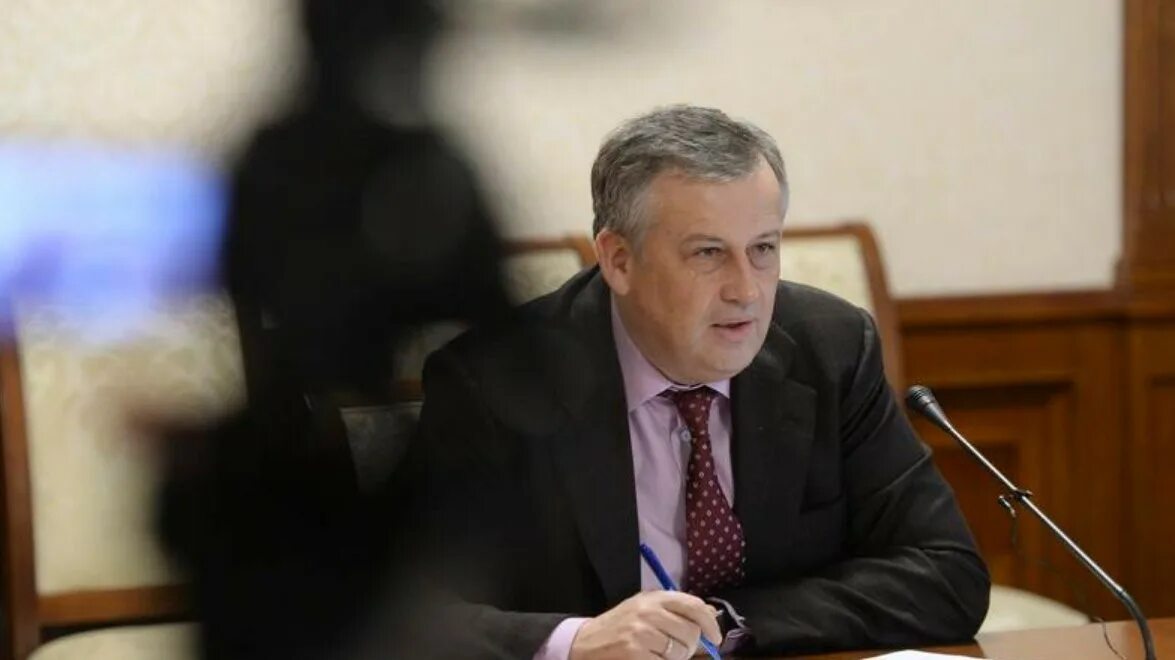 Телефон дрозденко губернатор ленинградской. Телефон дрозденко губернатор ленинградской. Телефон дрозденко губернатор ленинградской. Прямая телефонная линия губернатора дрозденко. Телефон дрозденко губернатор ленинградской.